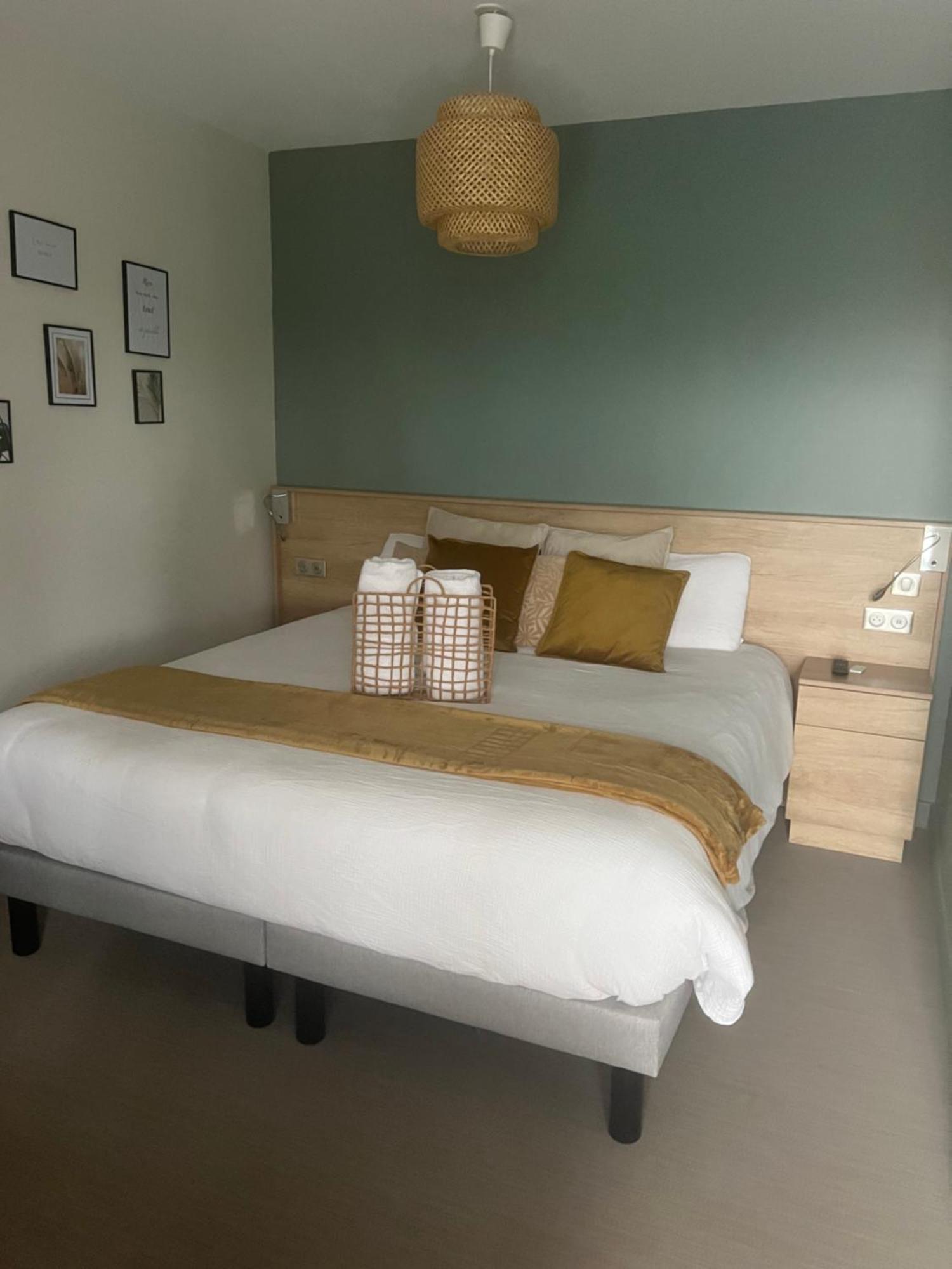 Chambre Privatisee L'Ermitage Vue Sur La Mayenne Château-Gontier Екстериор снимка